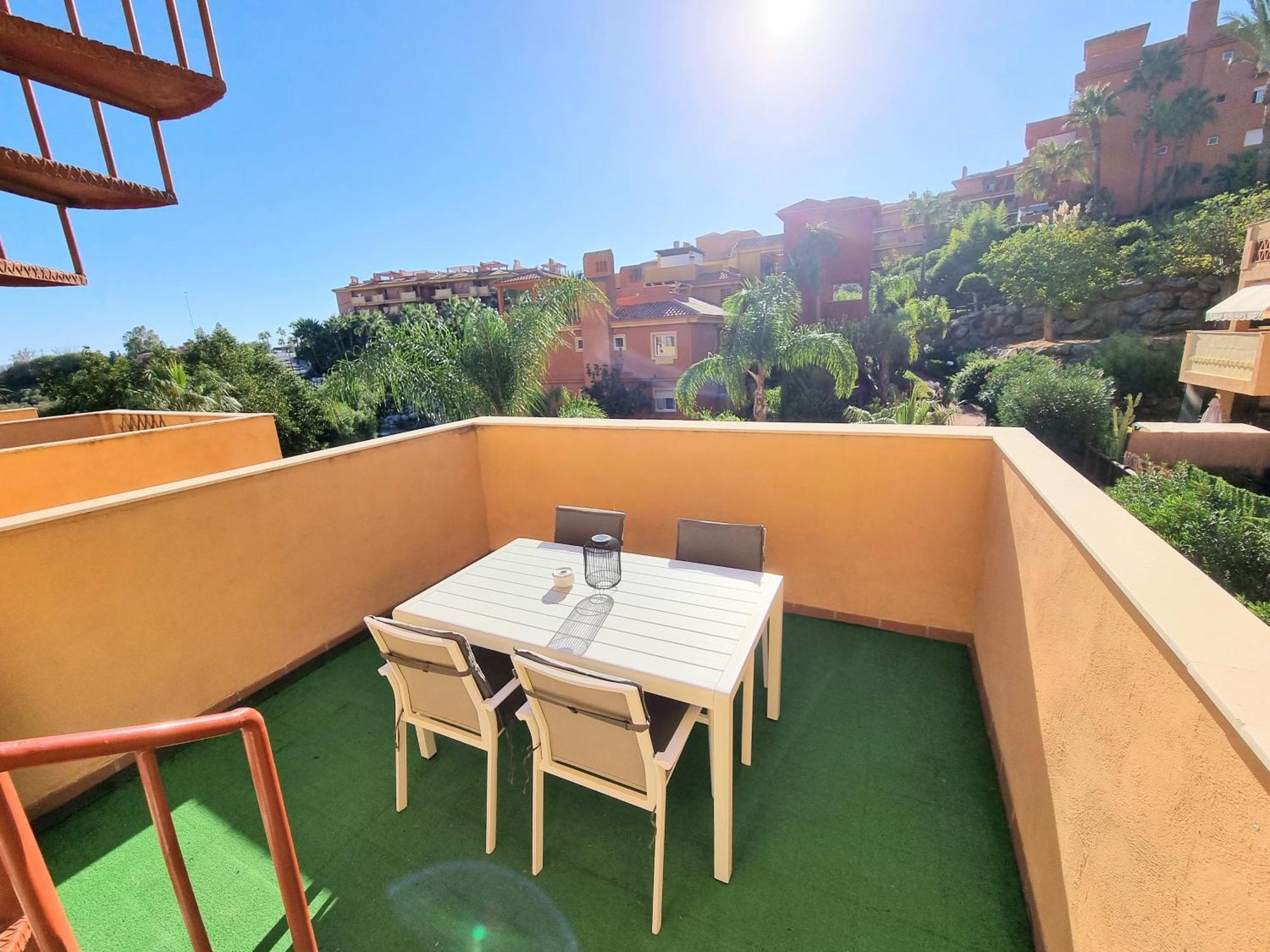 Golf & Resort Apartment In La Reserva De Марбеля Екстериор снимка
